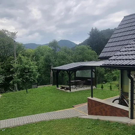 Chmelisko * Pruzina